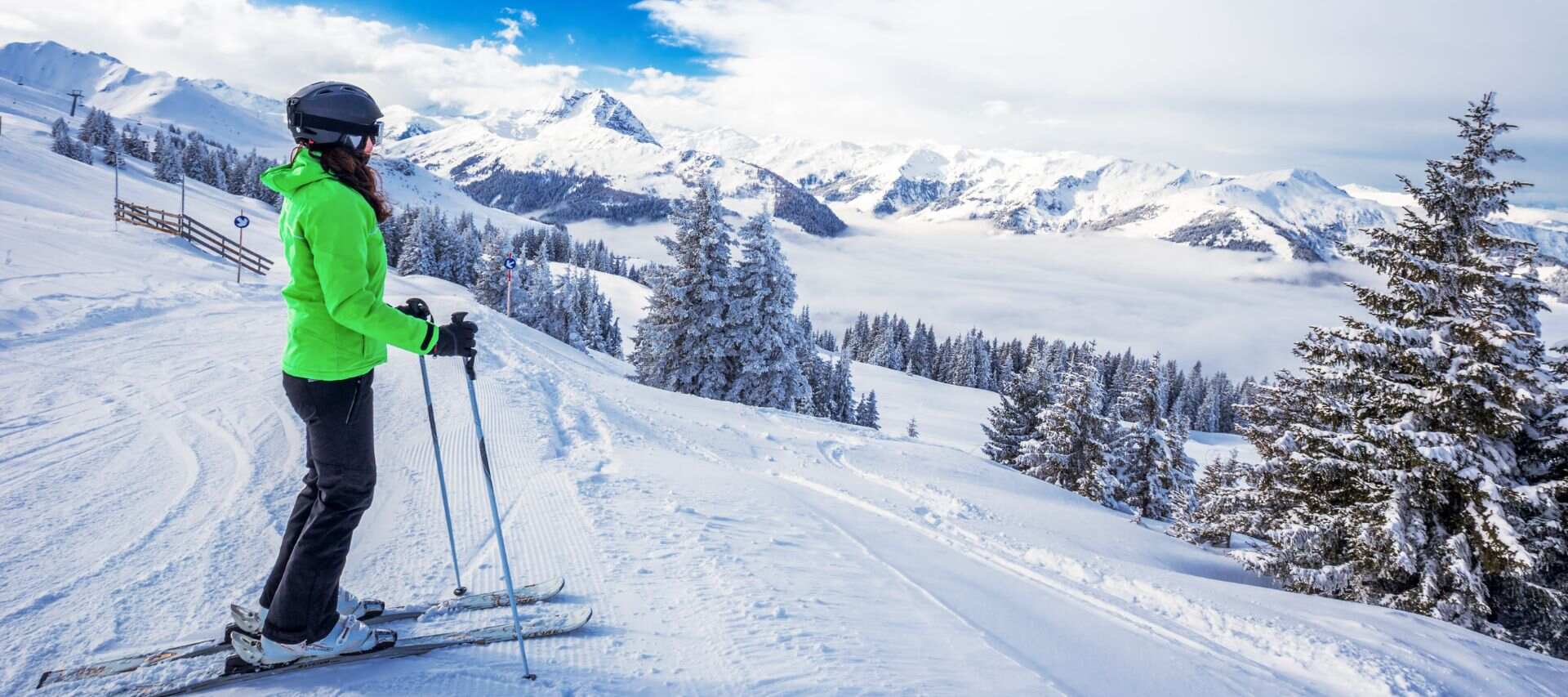 Boutique Dynafité -Boutique Dynafité girl skiing banner